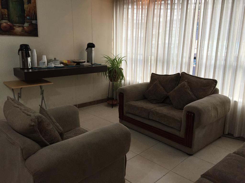 Kapac Hotel 2*